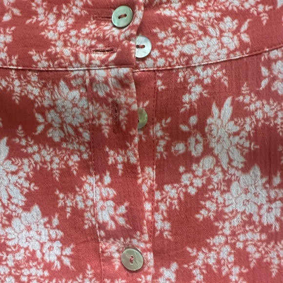 Floral skirt with buttons down the front. - Picture 2 of 3